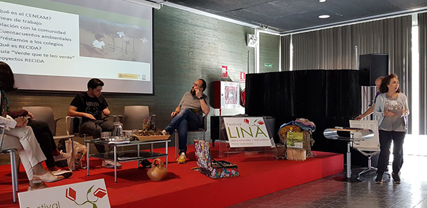 El CENEAM presentando la Guía de literatura infantil y medio ambiente Verde que te leo verde en el Festival LINA