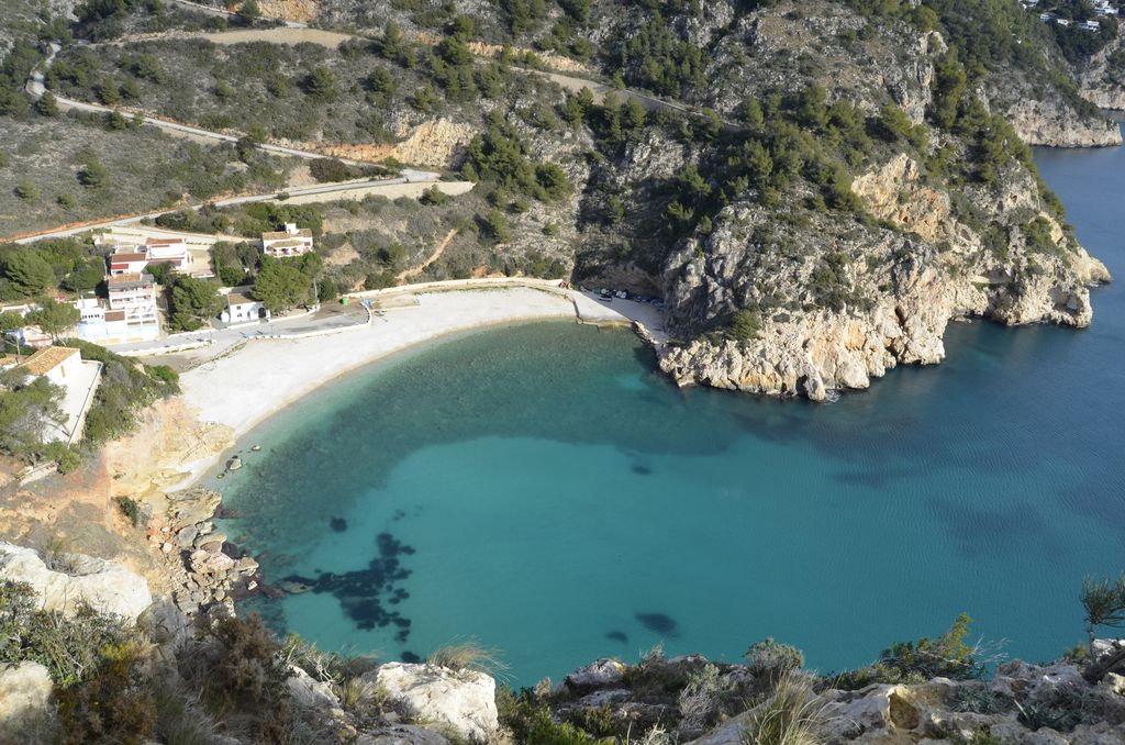 Obra de emergencia por desprendimiento de taludes en la Cala de la Granadella