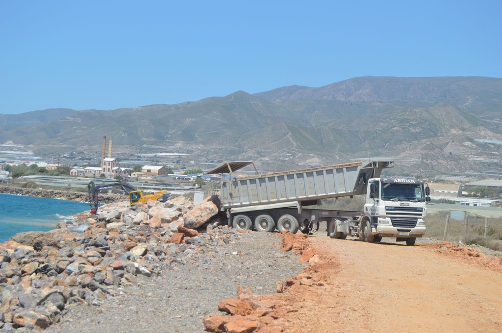 Obras de emergencia para la reparación de los daños producidos por los temporales de Febrero y Marzo de 2018 en las costas españolas. Provincia de Almería.