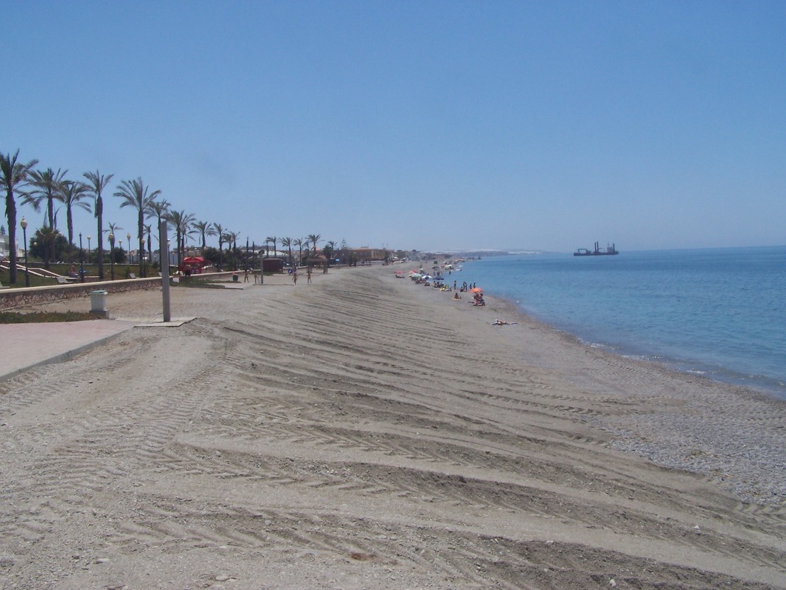 Mantenimiento y conservación de la costa de Almería. (2013-2014)