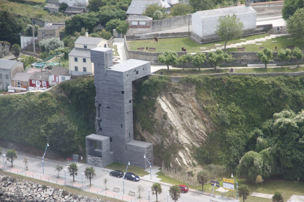 Conexión y accesibilidad entre el casco historico de Ribadeo y el borde litoral