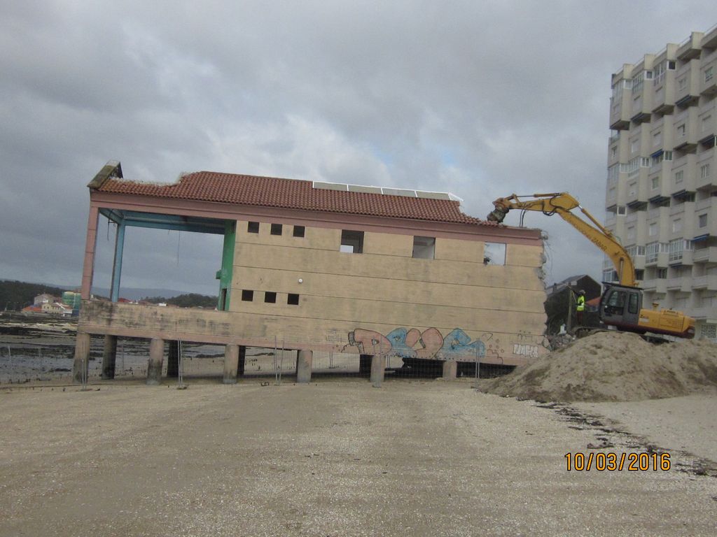 Reparaciones varias en la Playa de Compostela (Vilagarcía de Arousa)