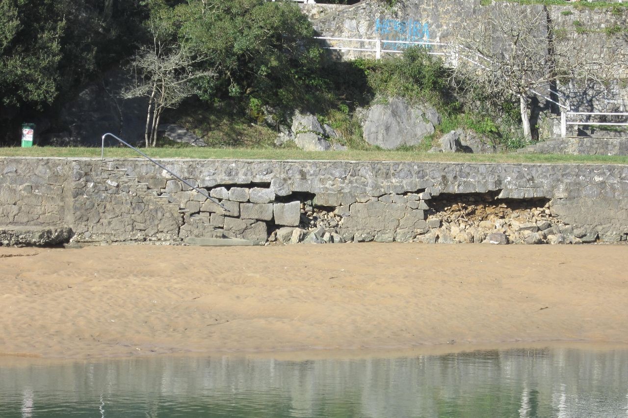 Reconstrucción del solarium. Playa Alicante