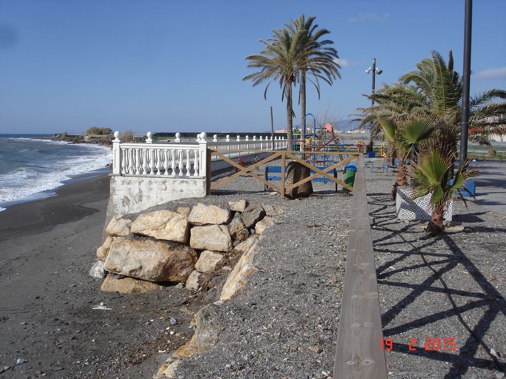 Conservación y mantenimiento del litoral de Granada (2015). El Pozuelo