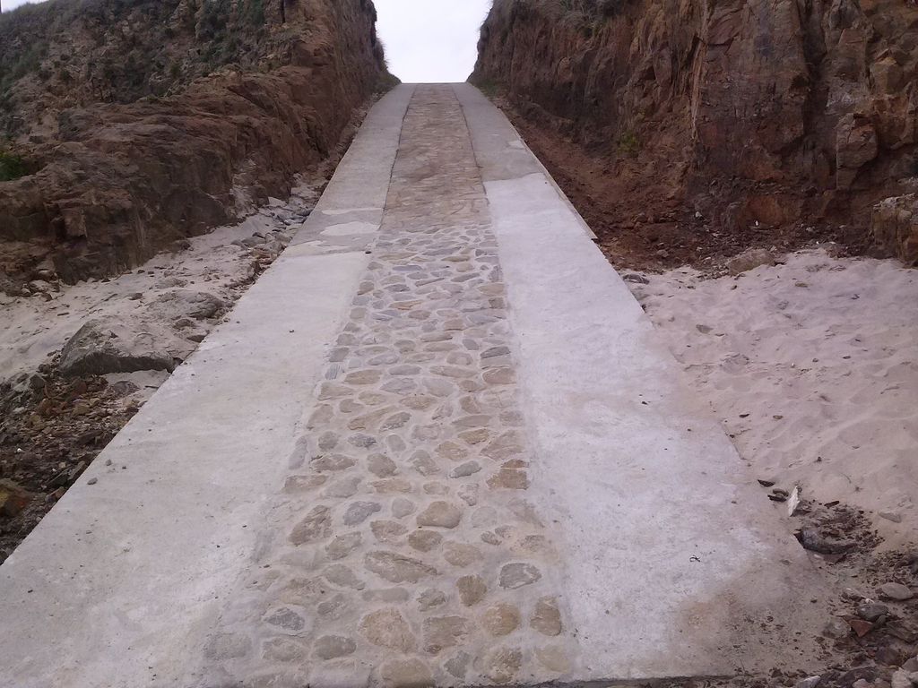 Playa de Fragata. Avería en los accesos