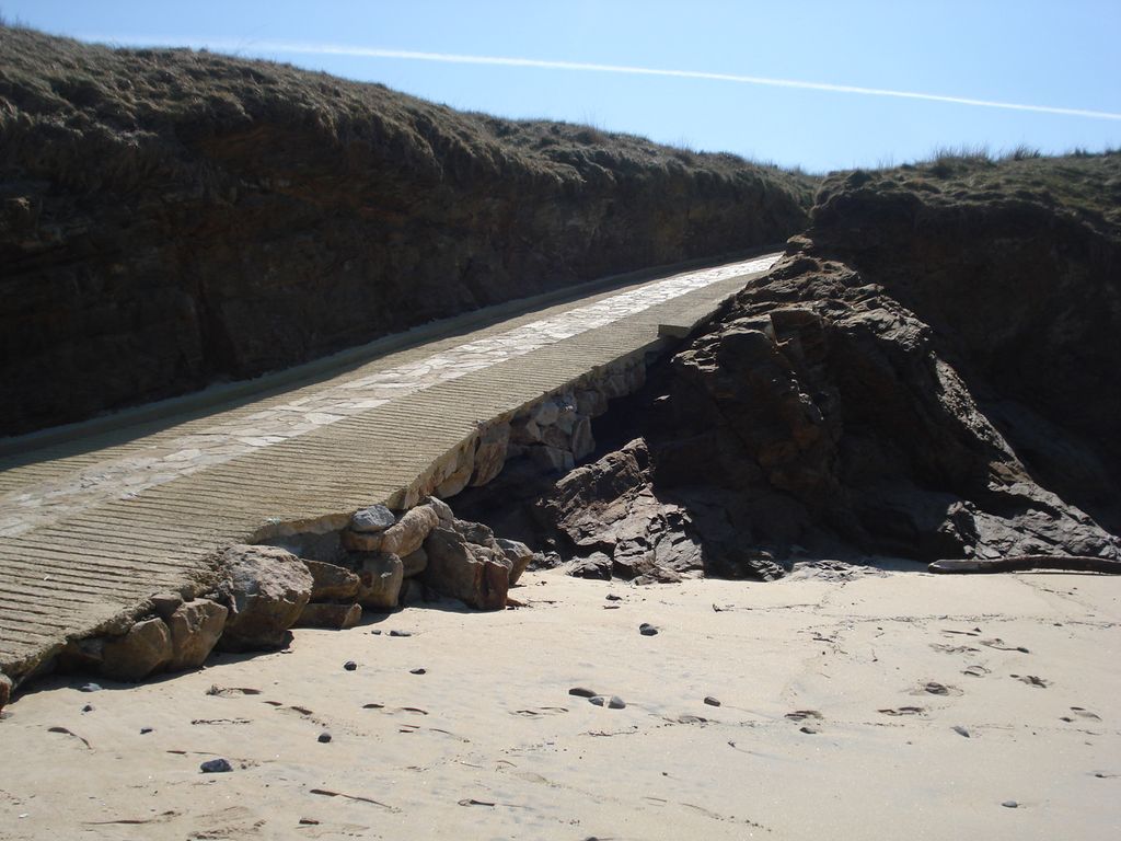 Playa de O Vilar. Avería en los accesos