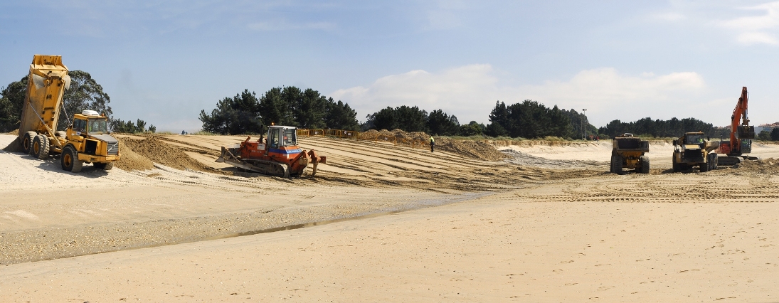 Recarga de arenas a las playas