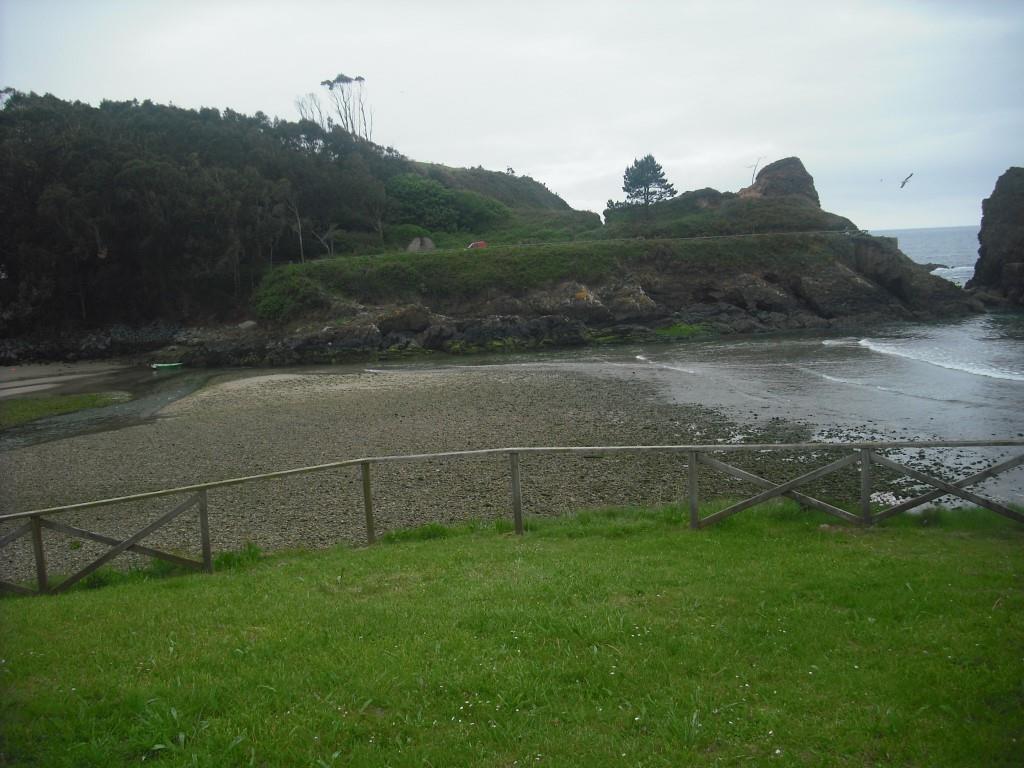 Playa de Porcía. Reparación de barandilla.