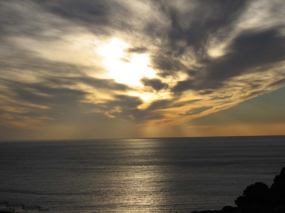 Atardecer sobre el mar en Almuñécar (Granada)