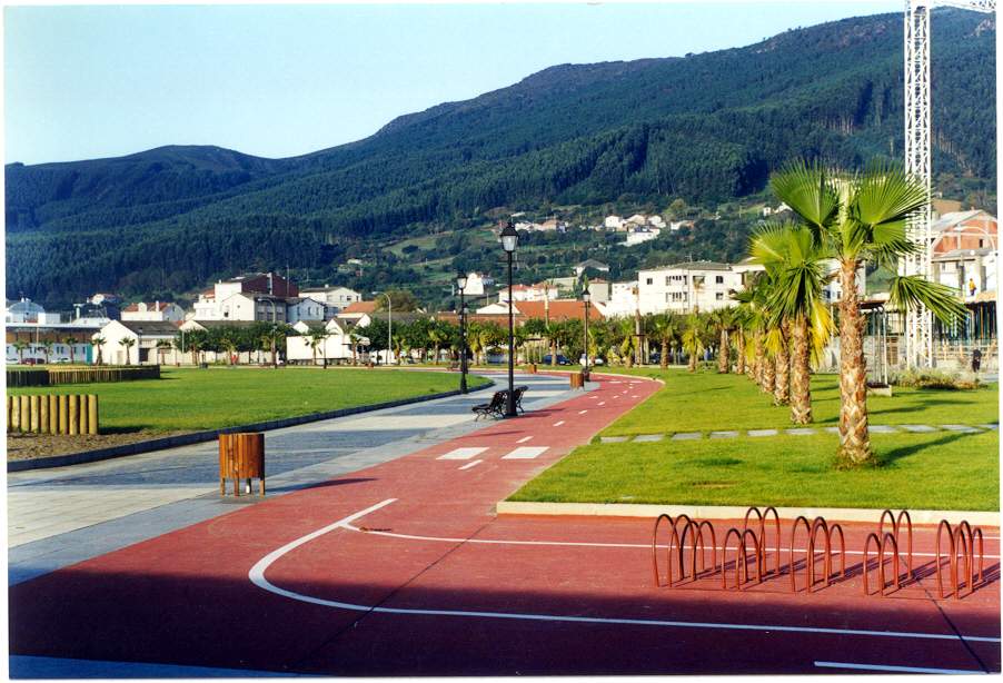 Acondicionamiento de la fachada marítima de Cariño