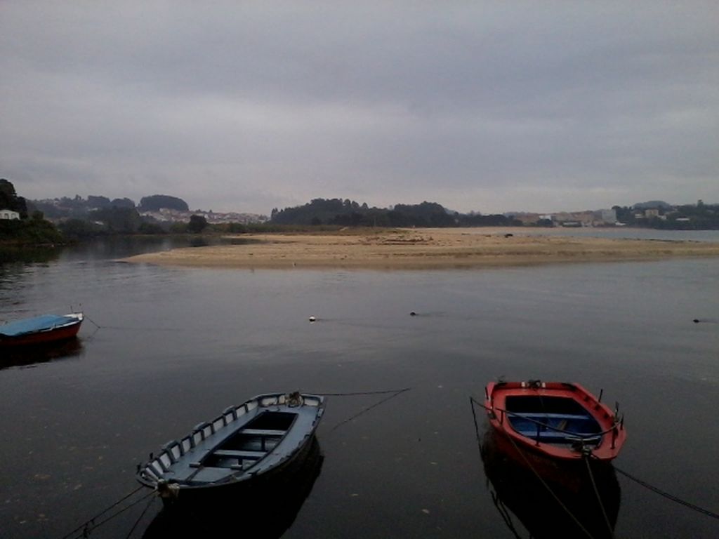 Mantenimiento y conservación 2015. Desplazamiento áridos playa grande Miño