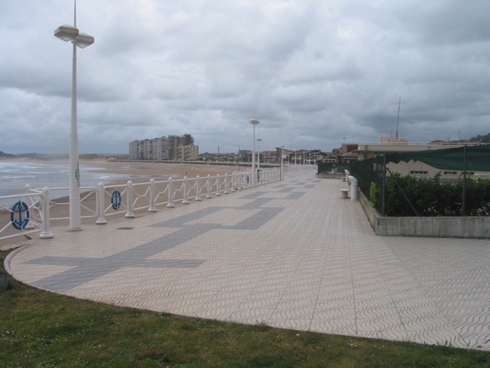 Paseo marítimo Salinas