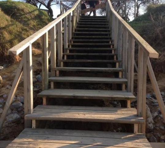 Berria. Reparación de rampas y escaleras accesos a playa