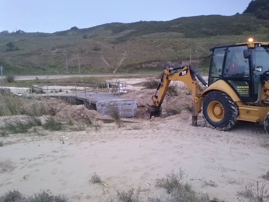 Playa de San Jorge. Avería en los accesos