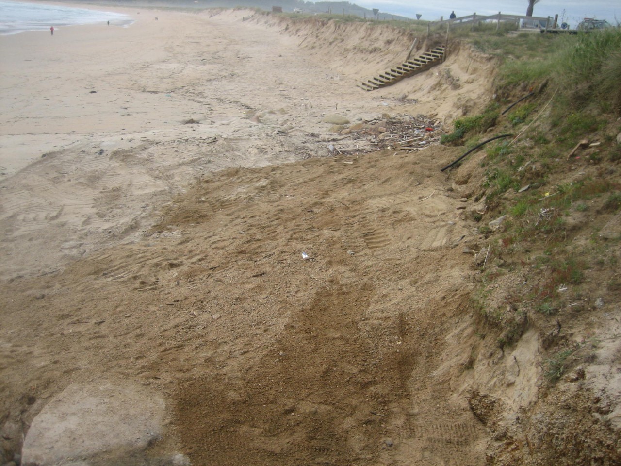 Restauración de accesos: Levantamiento y reconstrucción de accesos deteriorados por los temporales