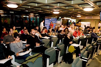 En la imagen asistentes al seminario de 2008 en Pamplona, a la derecha Ricardo Segura, entonces Jefe del Área de Gestión del DPH de la SDG de Gestión Integrada del DPH, de la DGA. Foto copiada de la web institucional del Gobierno de Navarra