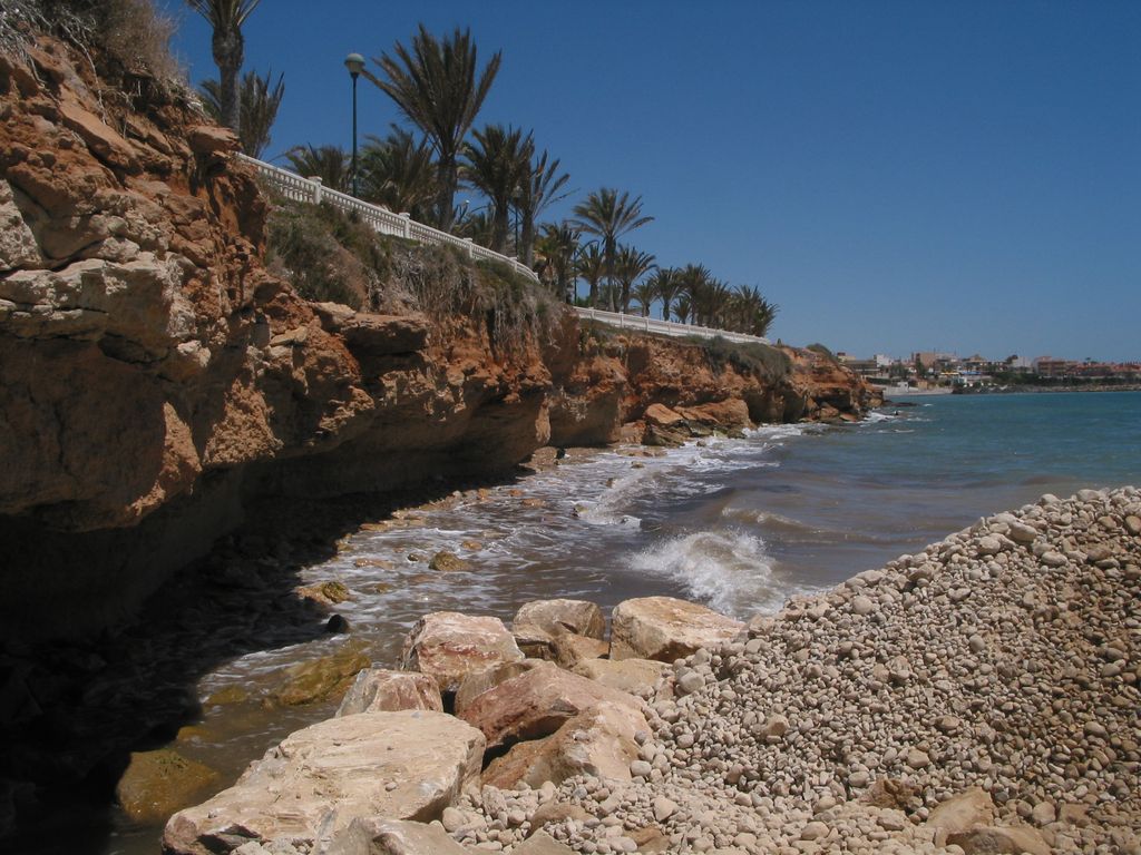 Protección del talud con escollera del Paseo de Sardinero