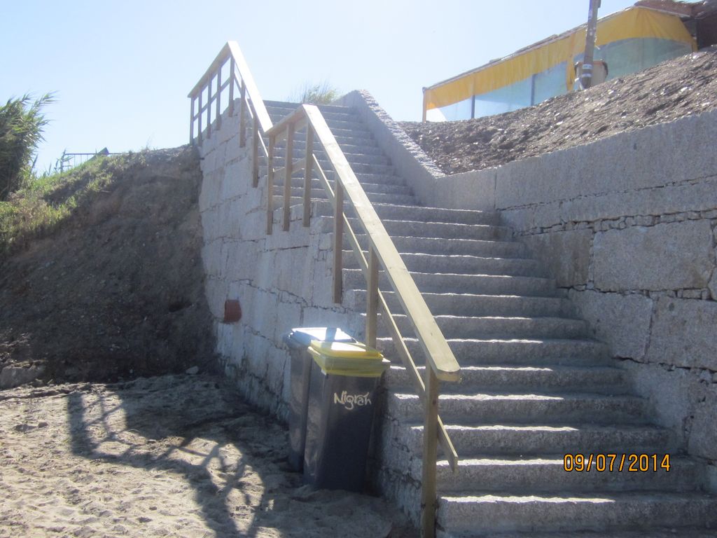 Reposición de escaleras de acceso