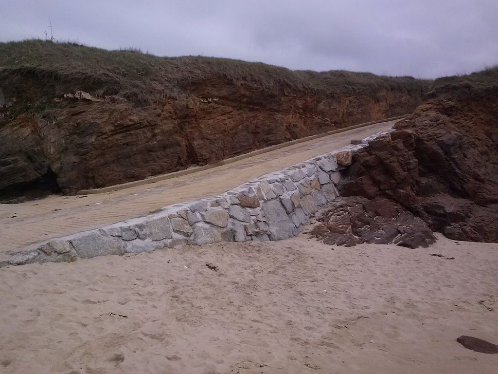 Playa de O Vilar. Avería en los accesos