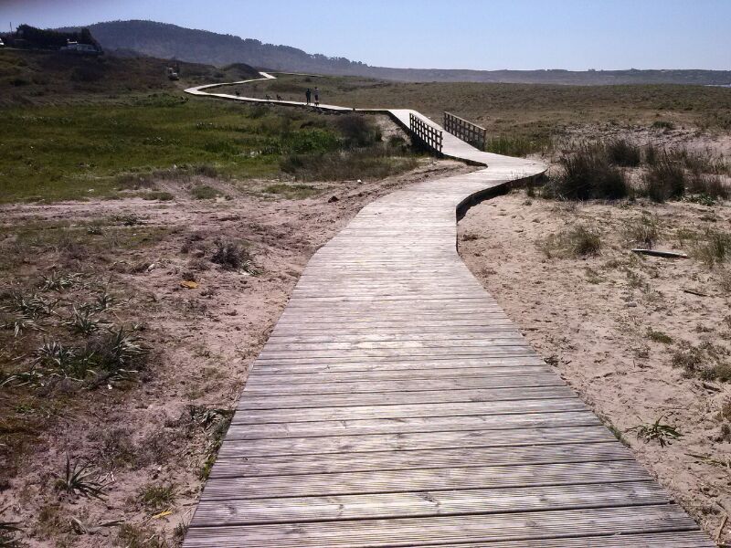 Playa de Espiñeirido. Reparación de los accesos a la playa