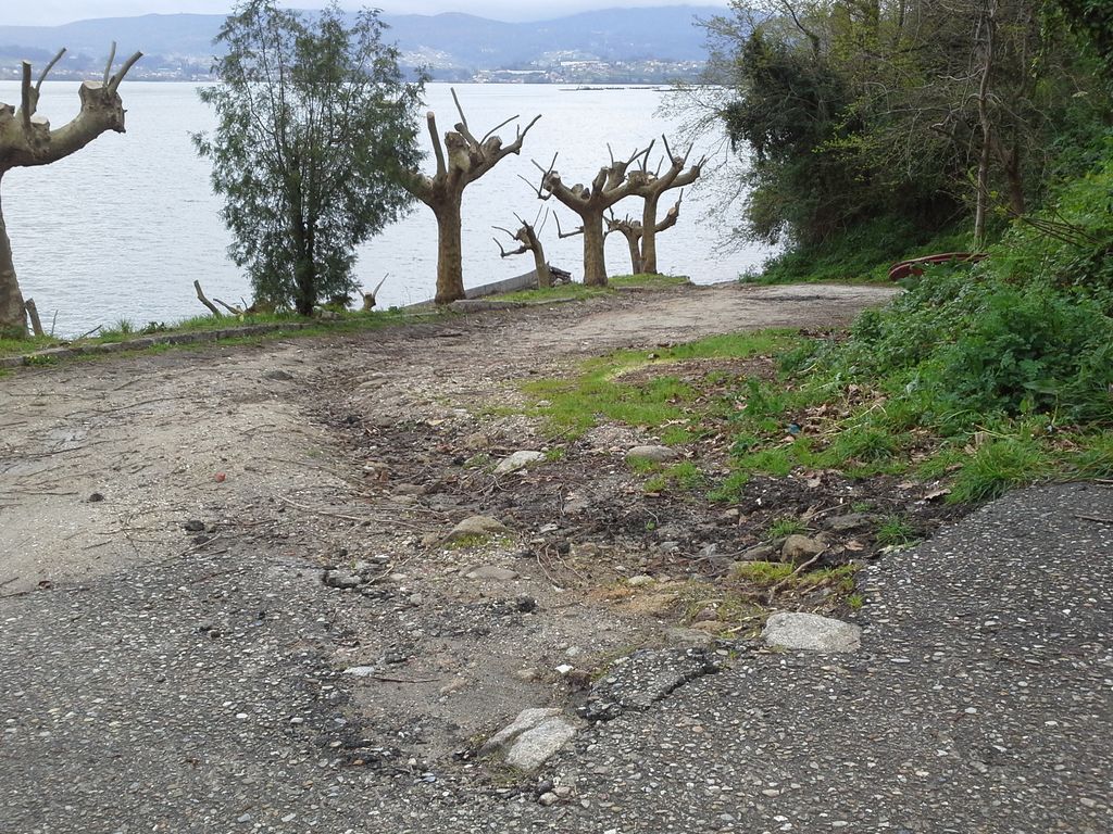 Reparación de accesos en las playas de: A Travesada, Carballal, Deilán y Paredes