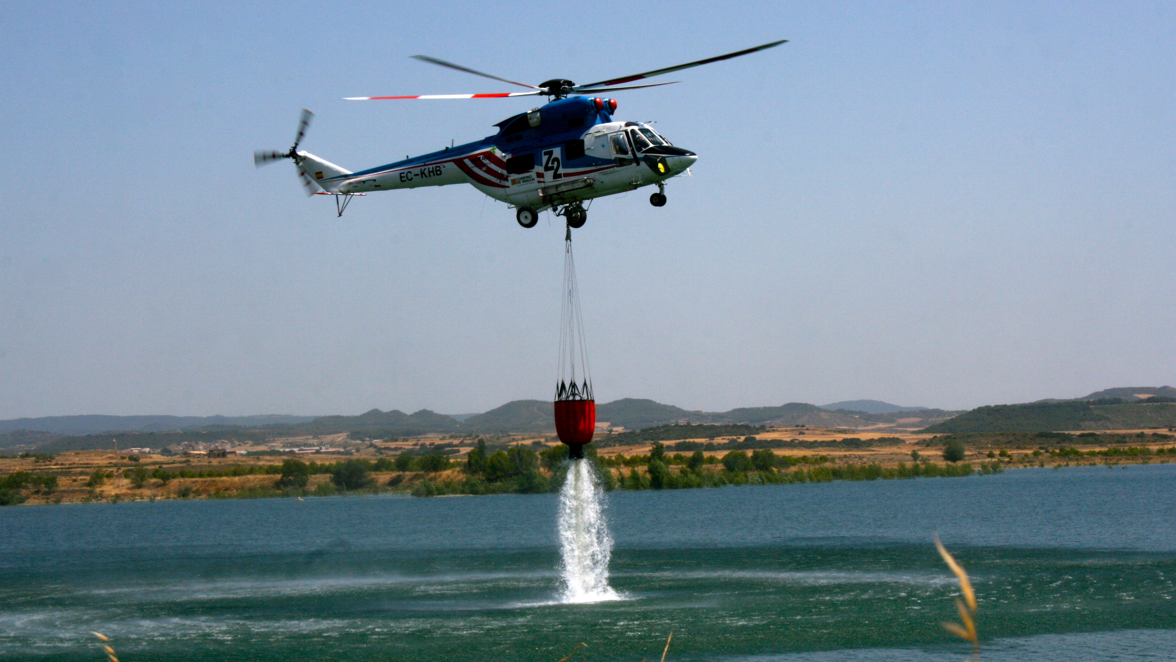 Descarga helicóptero Sokol