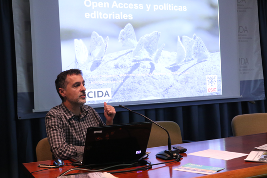 Open access y políticas editoriales. Luis Tresguerres Gutiérrez