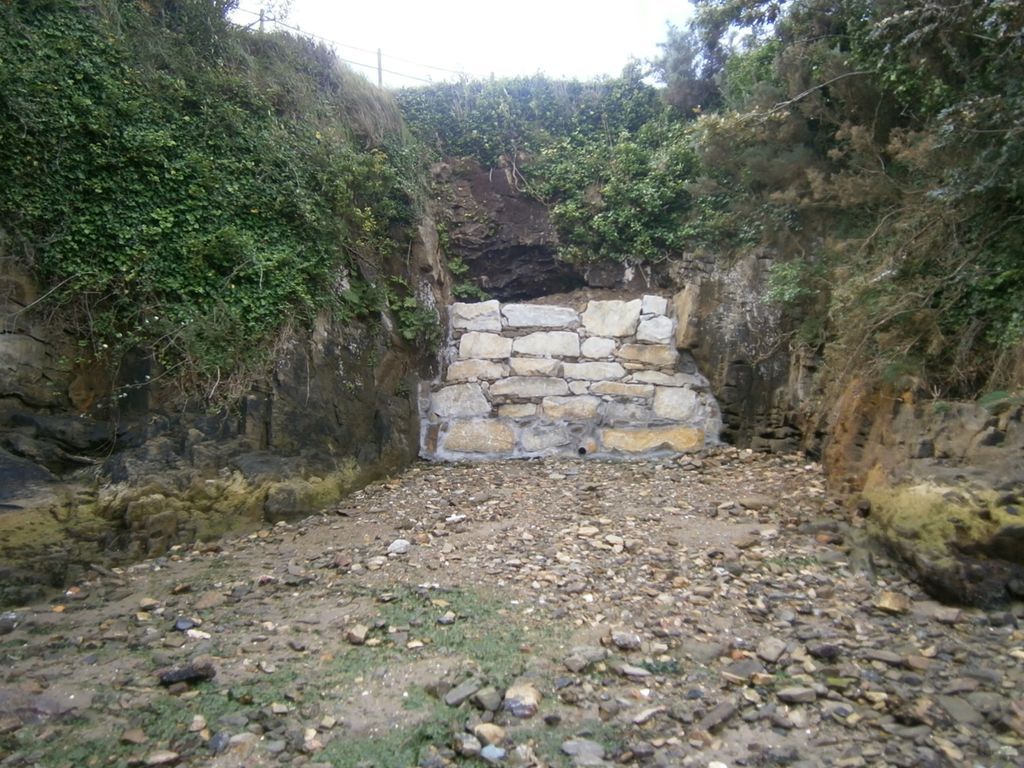 Protección y estabilización de taludes en la senda de Cabana (T.M. de Cabana de Bergantiños). Después de las obras