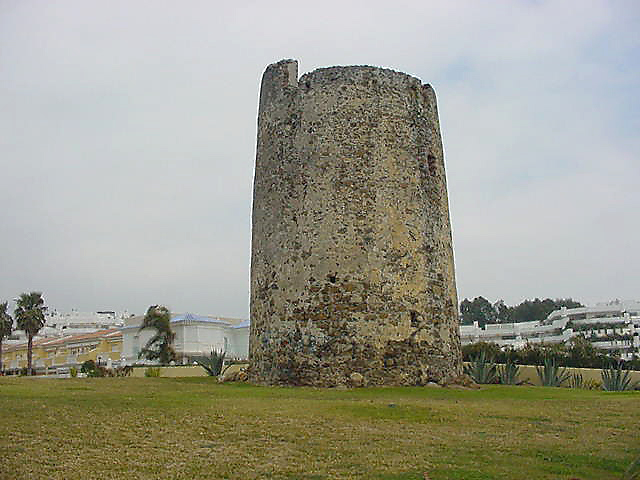 Torre de las Bóvedas (Marbella) (Antes de las obras)
