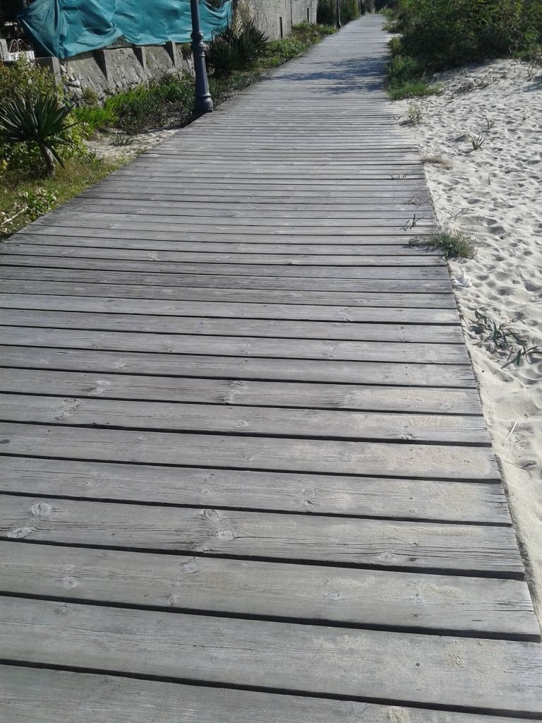 Reparación de pasarela de madera en playa de Sardiñeiro en Fisterra (Antes de las obras)